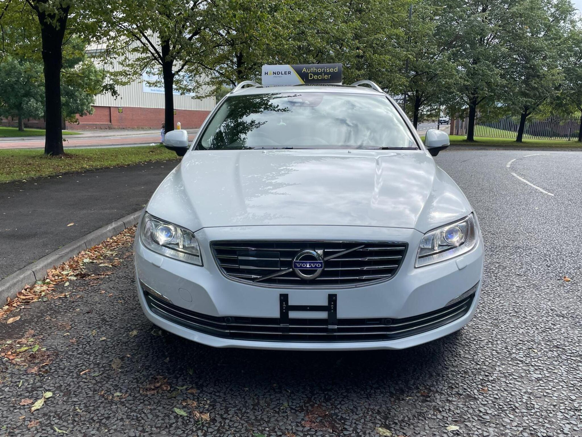 Volvo V70 photo 2