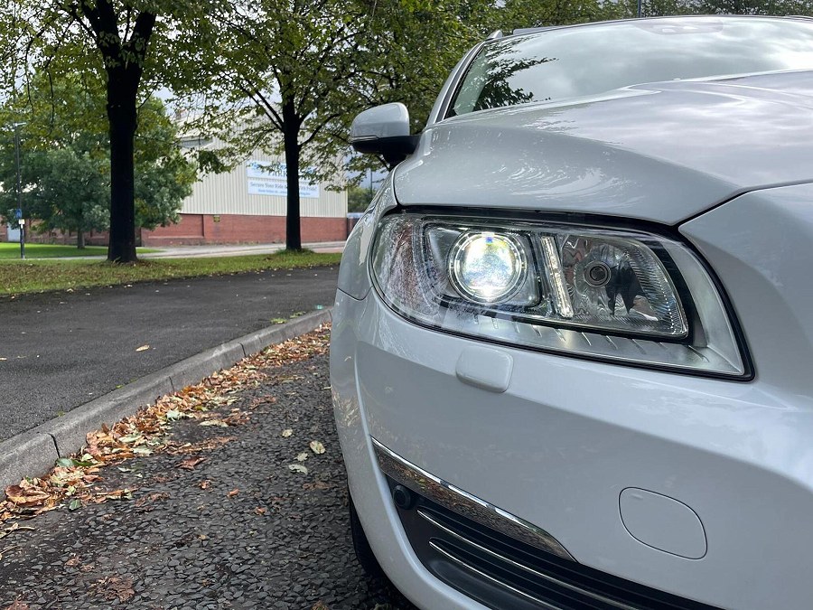 2015 Volvo V70 photo 13