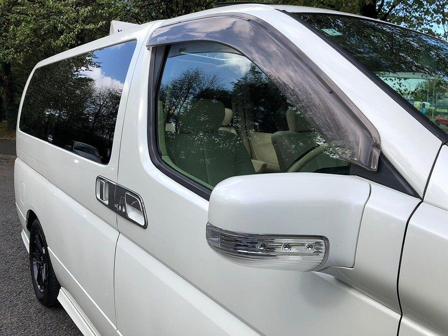2009 Nissan Elgrand photo 14