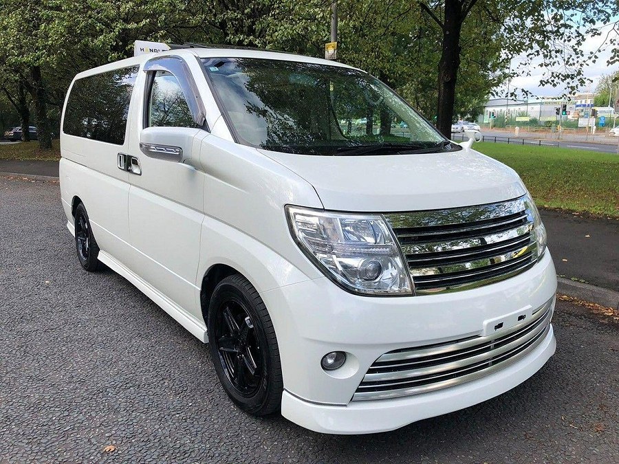 2009 Nissan Elgrand photo 9