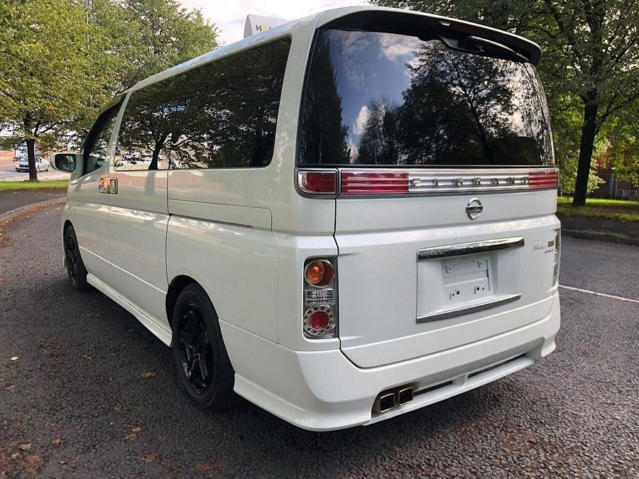 2009 Nissan Elgrand photo 5