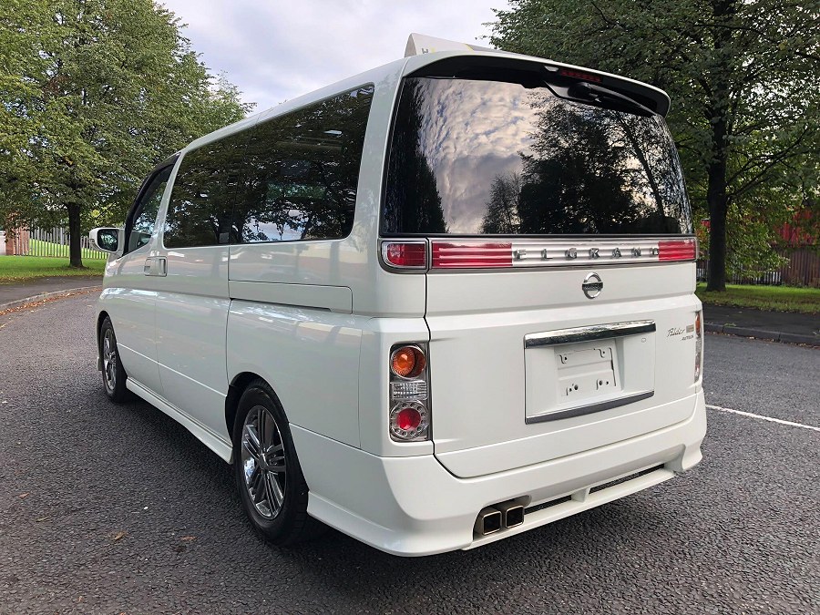 2010 Nissan Elgrand photo 5