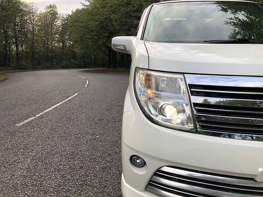 2010 Nissan Elgrand photo 13