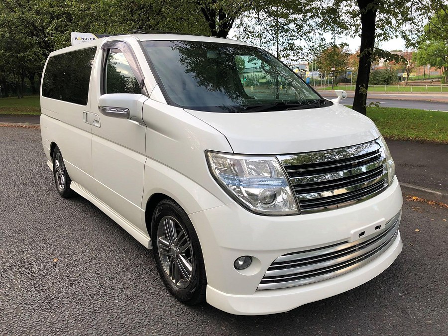 2010 Nissan Elgrand photo 9