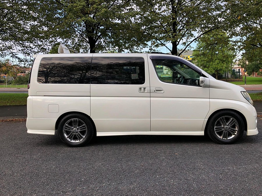 2010 Nissan Elgrand photo 8