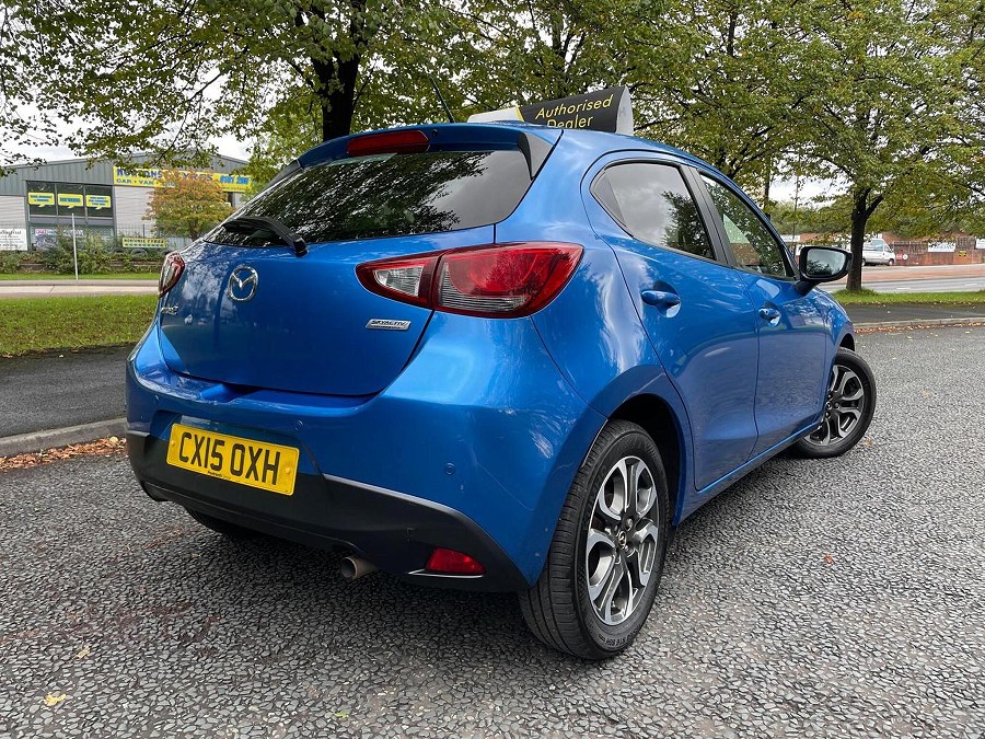 2015 Mazda Mazda2 photo 12