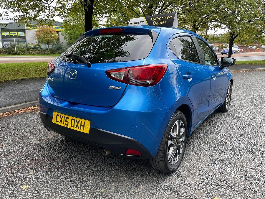 2015 Mazda Mazda2 photo 7