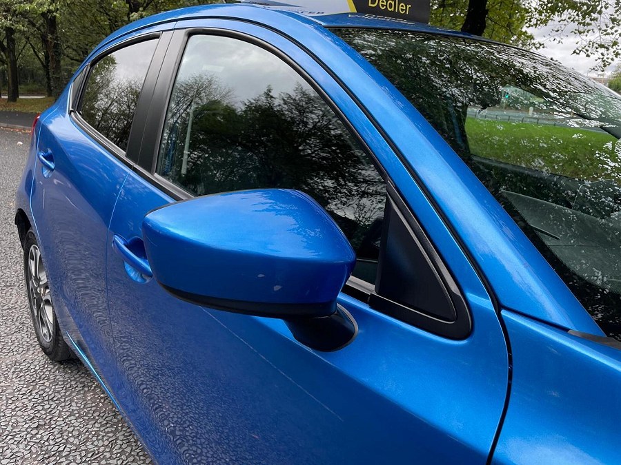 2015 Mazda Mazda2 photo 14