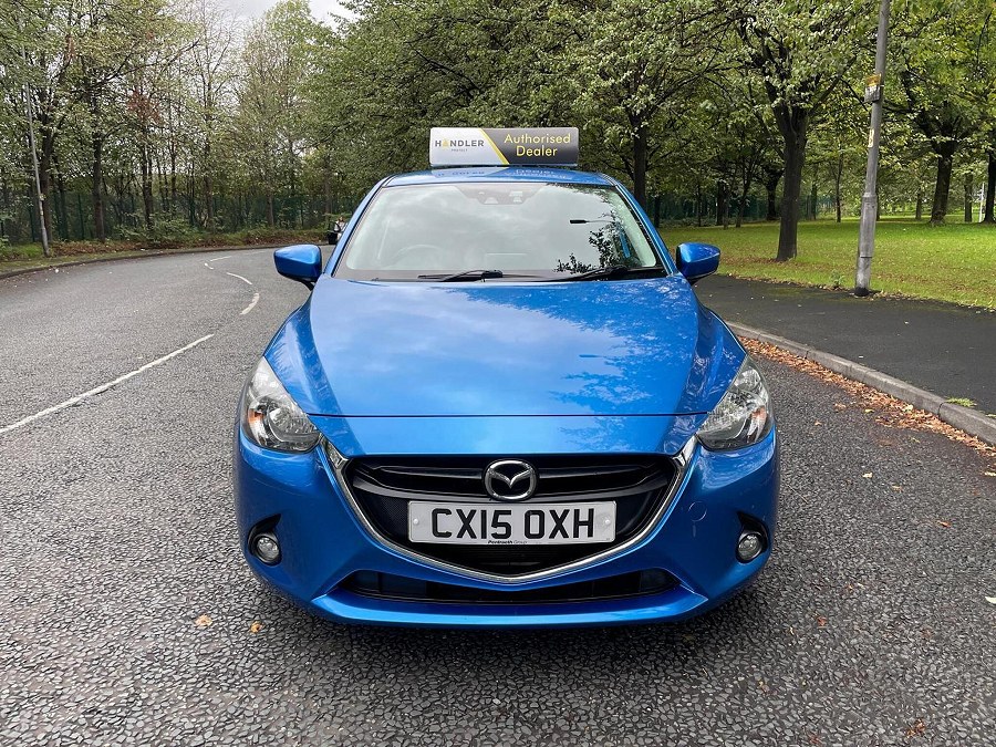 Mazda Mazda2 photo 2