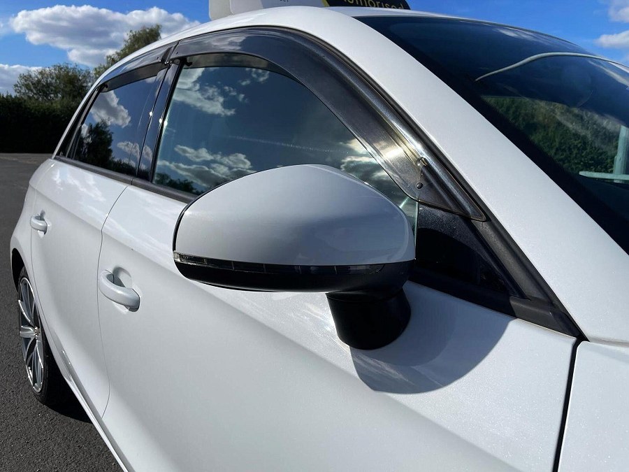 2013 Audi A1 photo 14