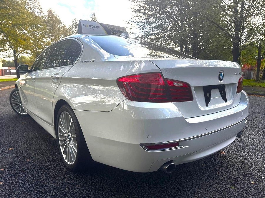 2015 BMW 5 Series photo 12
