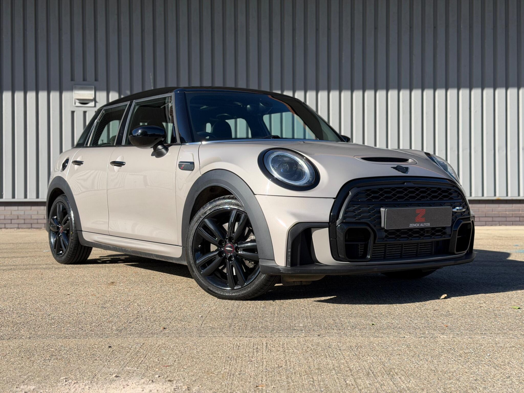 2021 MINI Hatch