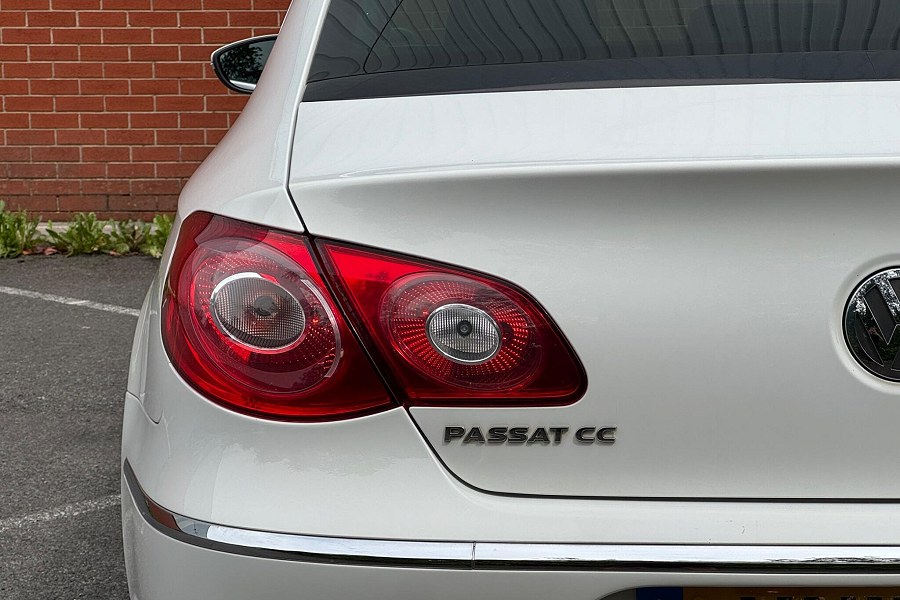 2011 Volkswagen CC photo 11