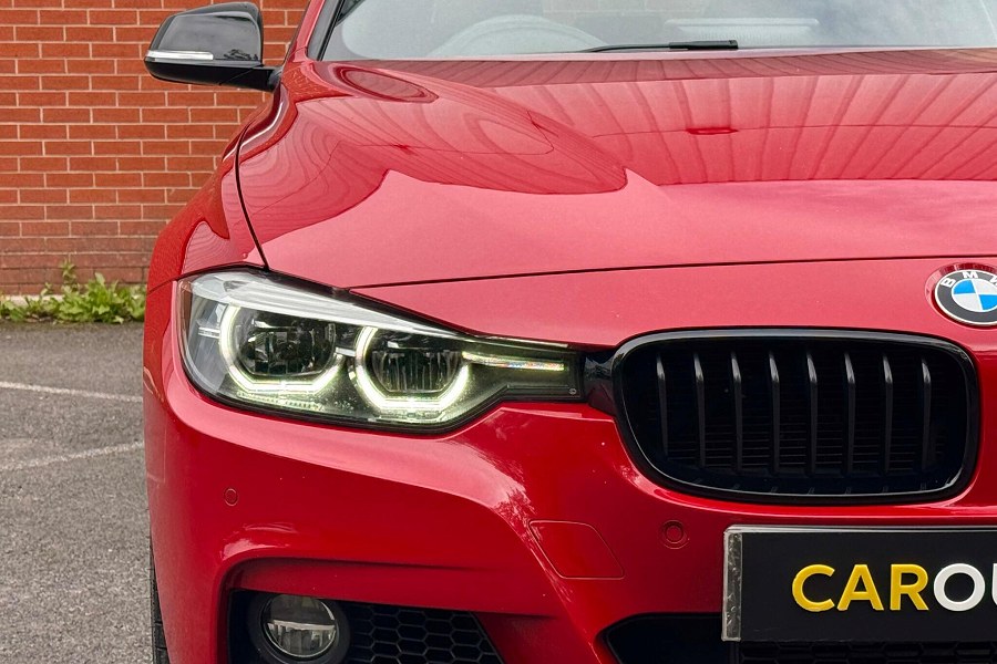 2019 BMW 3 Series photo 9