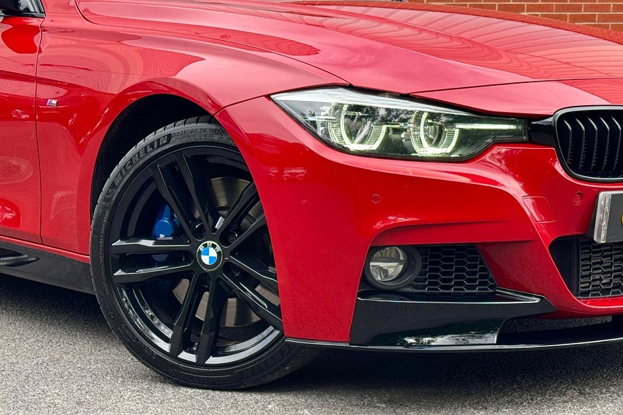 2019 BMW 3 Series photo 12