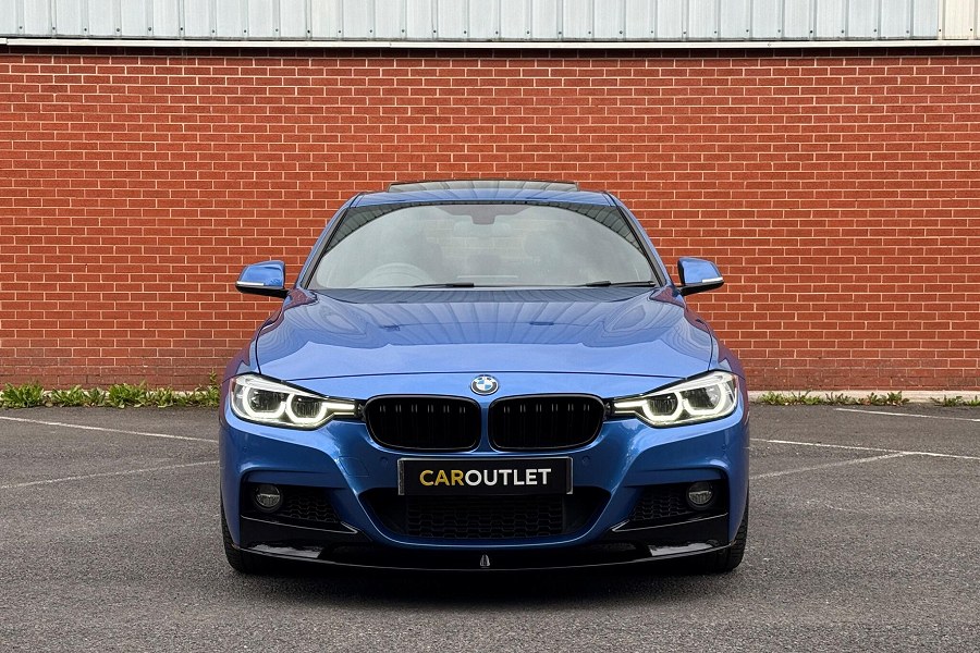 2015 BMW 3 Series photo 4