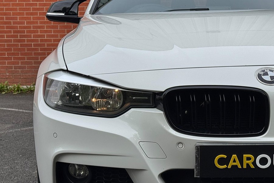 2013 BMW 3 Series photo 10