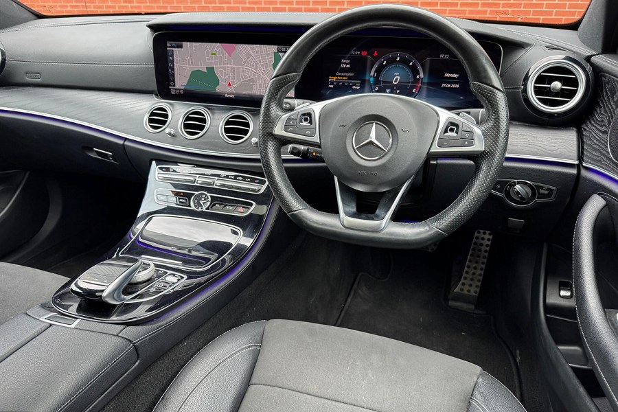 2017 Mercedes-Benz E Class photo 3