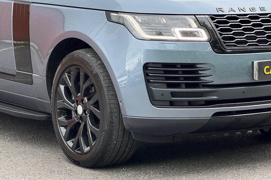 2018 Land Rover Range Rover photo 12