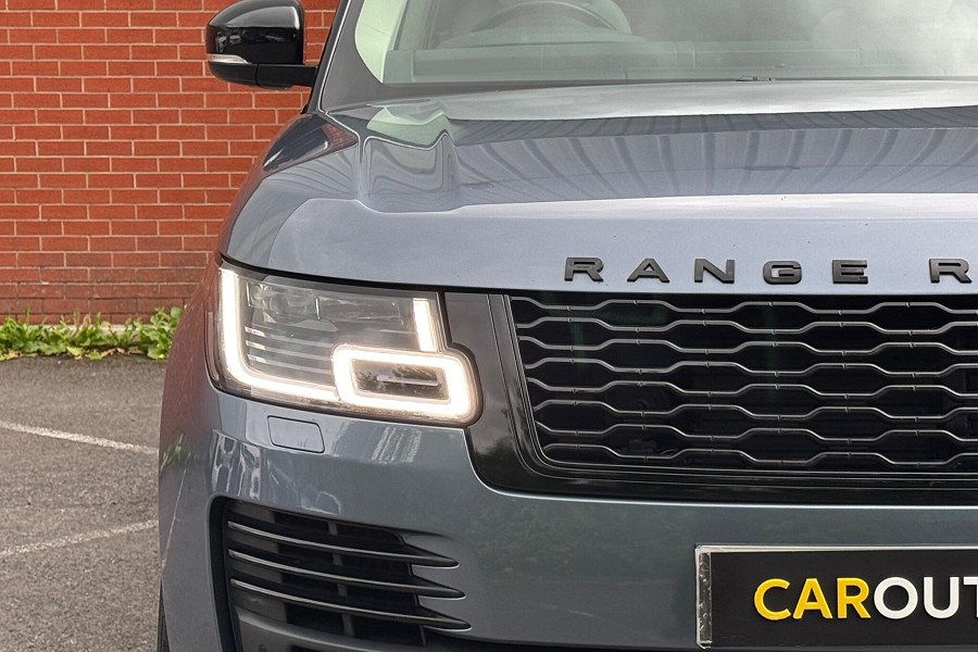 2018 Land Rover Range Rover photo 11