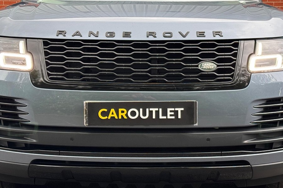 2018 Land Rover Range Rover photo 10