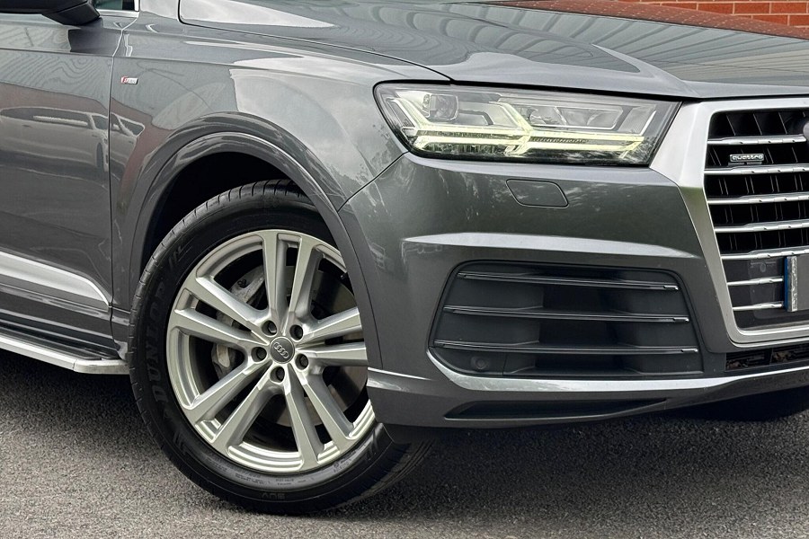 2016 Audi Q7 photo 11