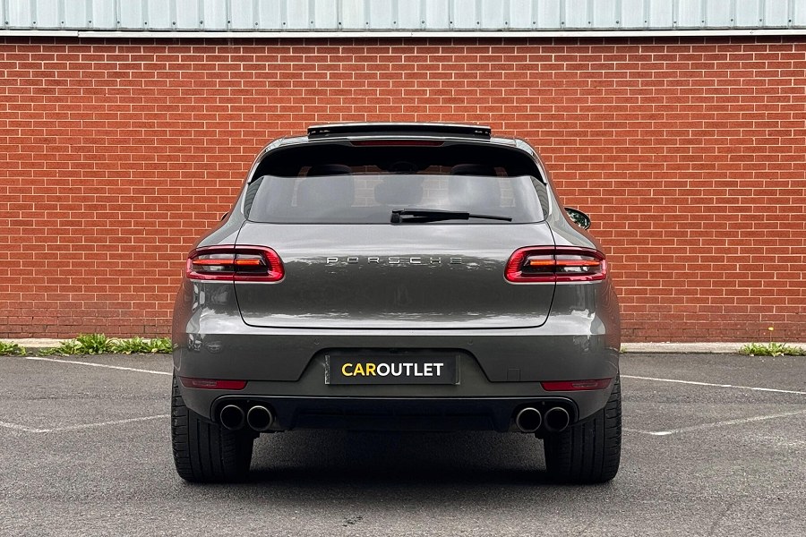 2015 Porsche Macan photo 7