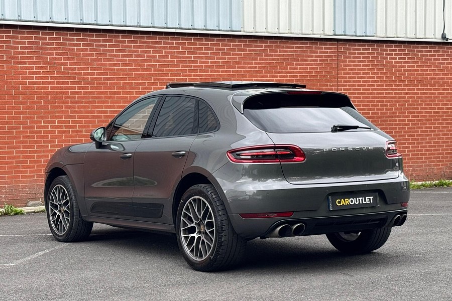 2015 Porsche Macan photo 6