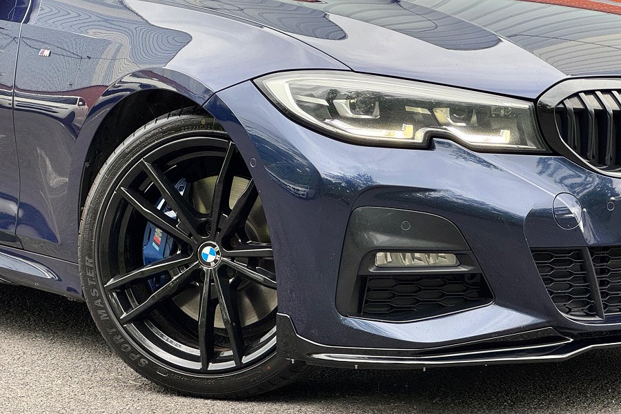 2020 BMW 3 Series photo 12