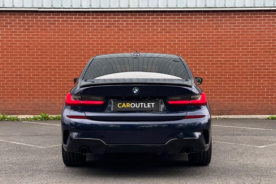2020 BMW 3 Series photo 7