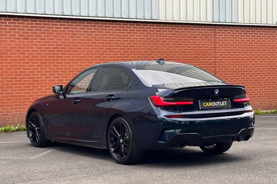 2020 BMW 3 Series photo 6