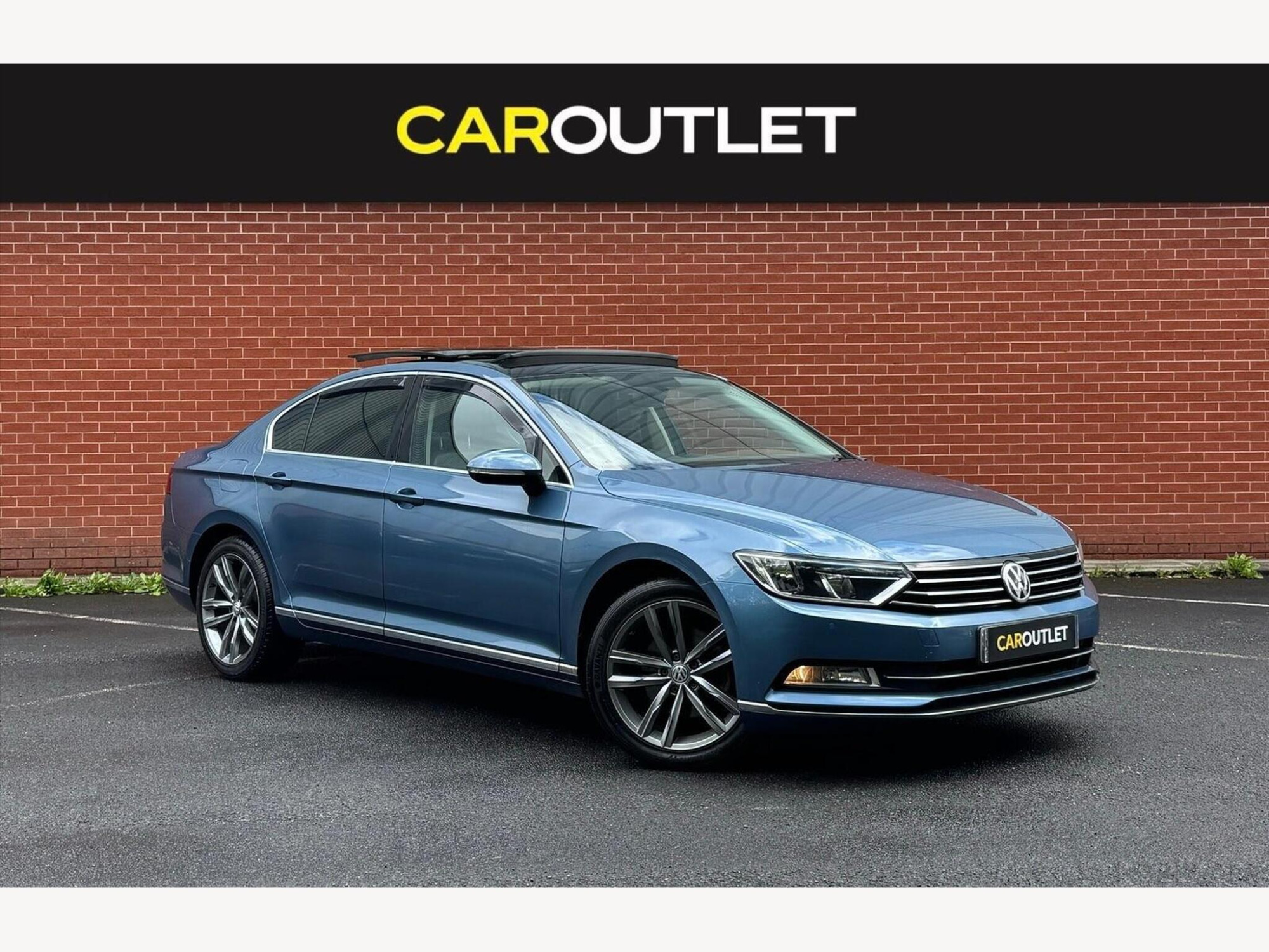 2017 Volkswagen Passat 2.0 TDI GT DSG Euro 6 (s/s) 4dr for sale at Car Outlet UK