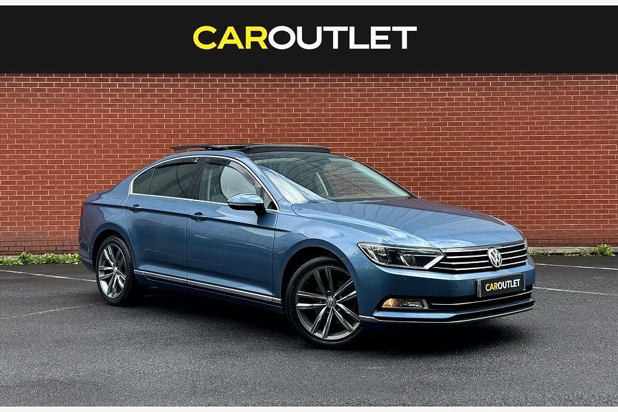 2017 Volkswagen Passat photo 1