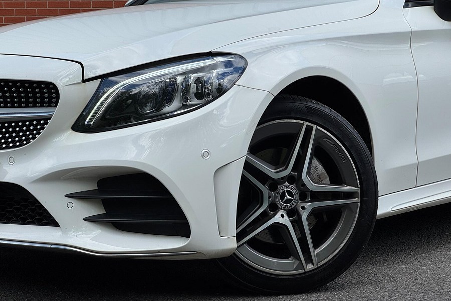2018 Mercedes-Benz C Class photo 13