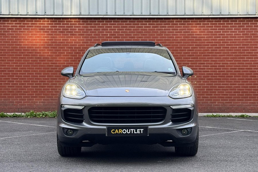 2017 Porsche Cayenne photo 4
