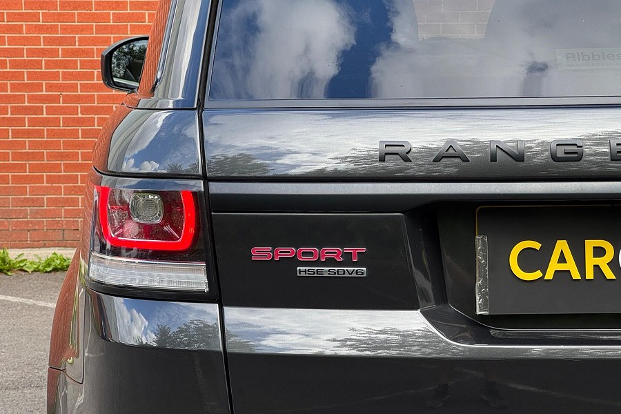 2017 Land Rover Range Rover Sport photo 14