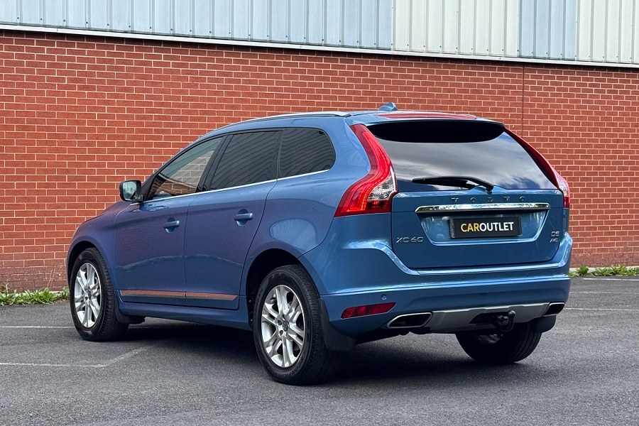 2015 Volvo XC60 photo 6