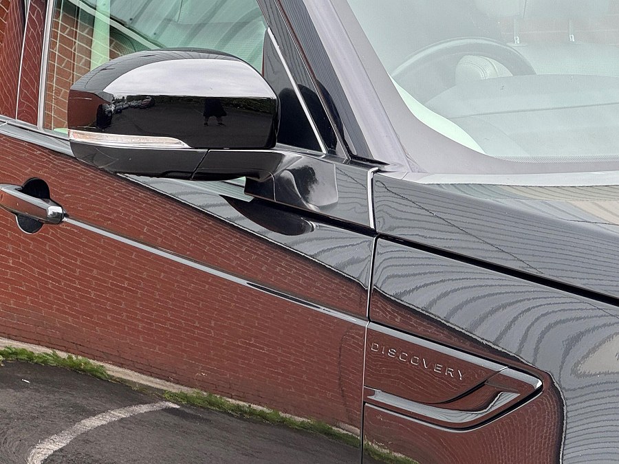 2017 Land Rover Discovery photo 13