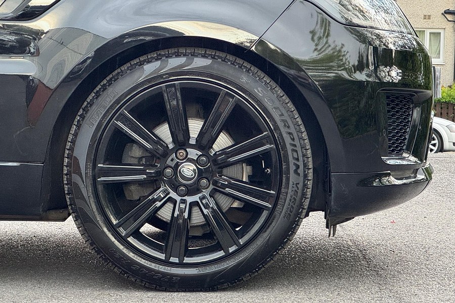 2019 Land Rover Range Rover Sport photo 10