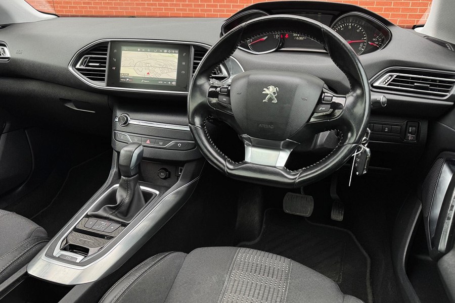 2017 Peugeot 308 SW photo 3