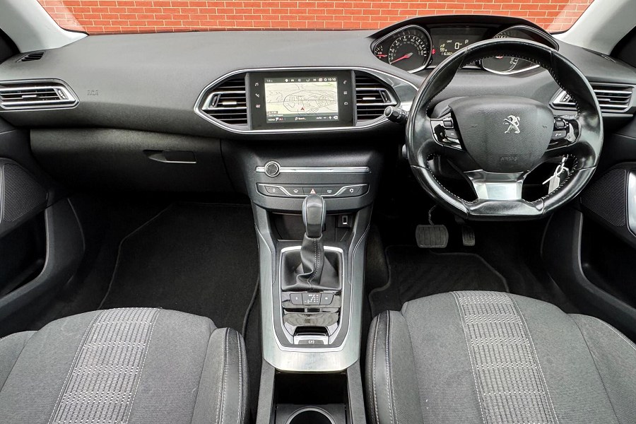 2017 Peugeot 308 SW photo 13