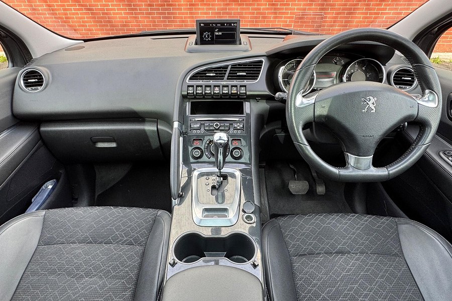 2015 Peugeot 3008 photo 13