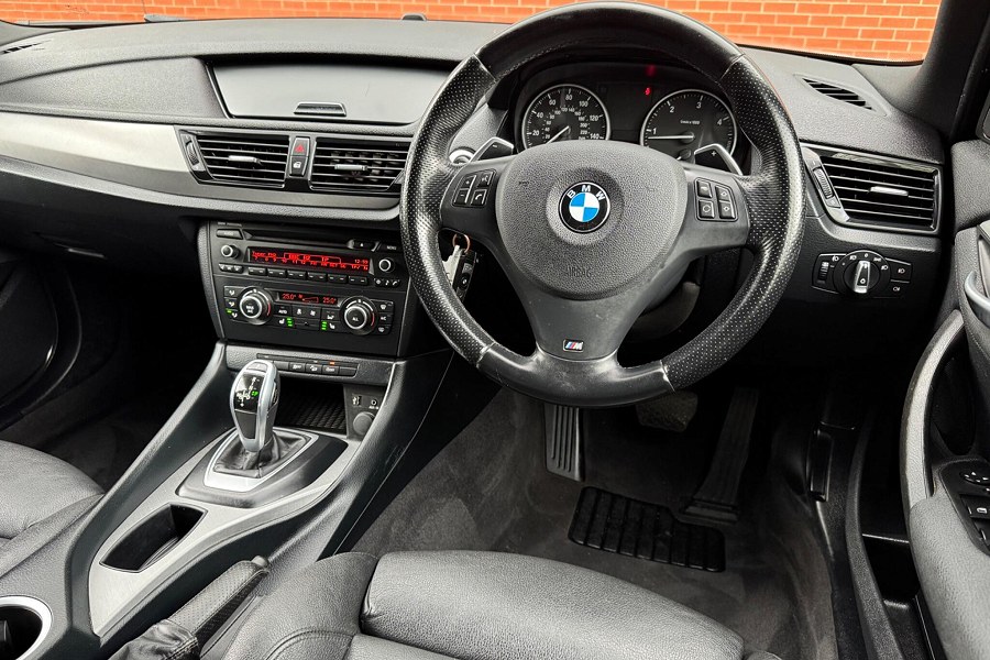 2014 BMW X1 photo 3