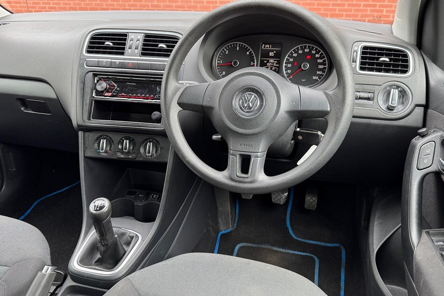 2010 Volkswagen Polo photo 3