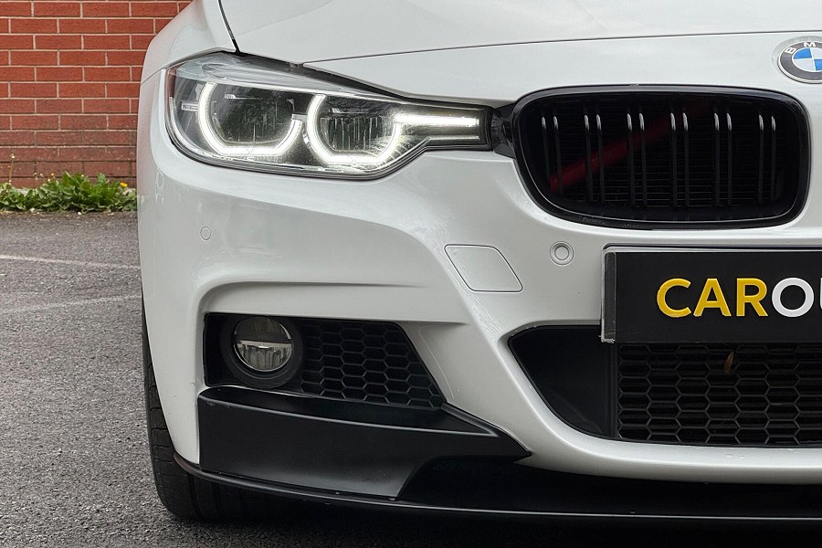 2017 BMW 3 Series photo 9