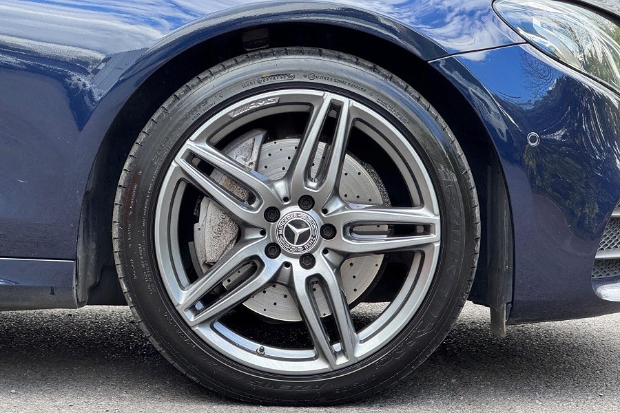 2019 Mercedes-Benz E Class photo 11