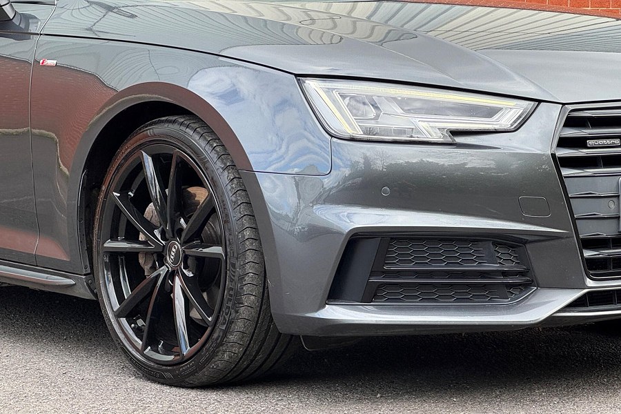 2016 Audi A4 Avant photo 10