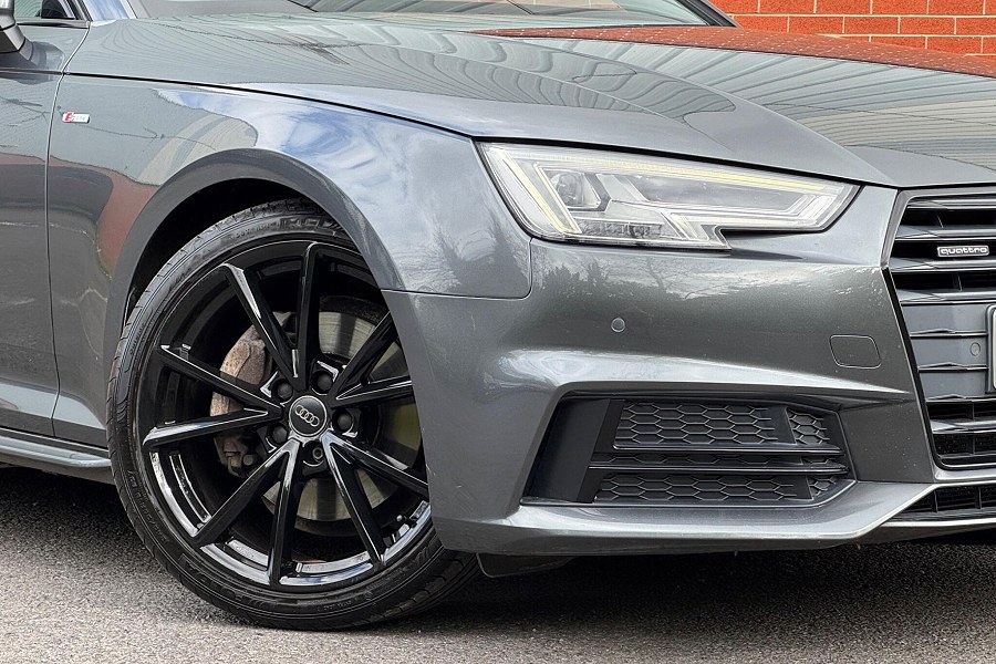 2016 Audi A4 Avant photo 12