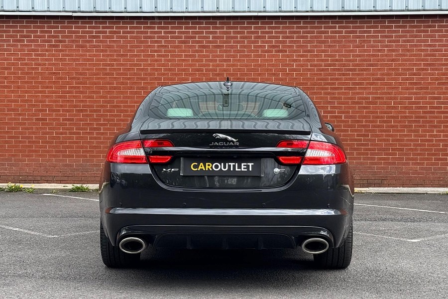 2014 Jaguar XF photo 7