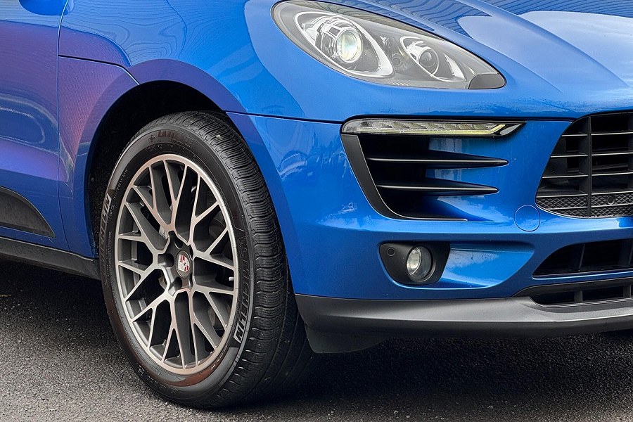 2015 Porsche Macan photo 13